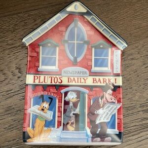 Bradford Exchange Disney Mickey's Village Pluto's Daily Bark Plate